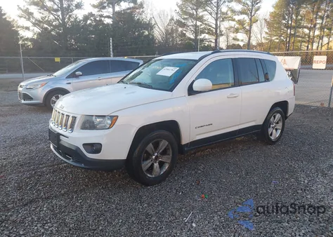 2016 Jeep Compass Latitude z USA, uszkodzony, nr VIN 1C4NJDEB3GD542619